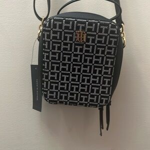 Tommy Hilfiger crossbody bag- New with tags​